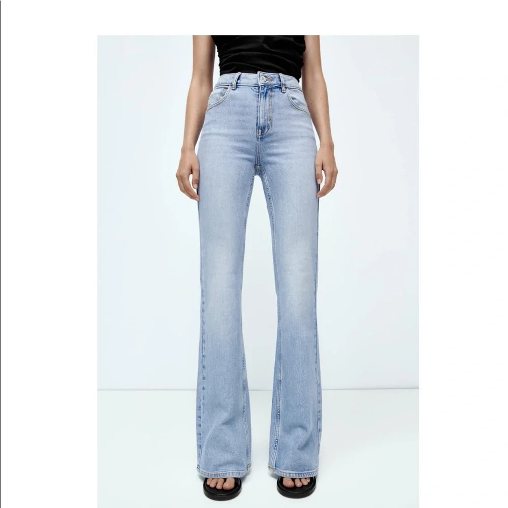 ZARA Z1975 BACK SLIT FLARED JEANS - Picture 14 of 15